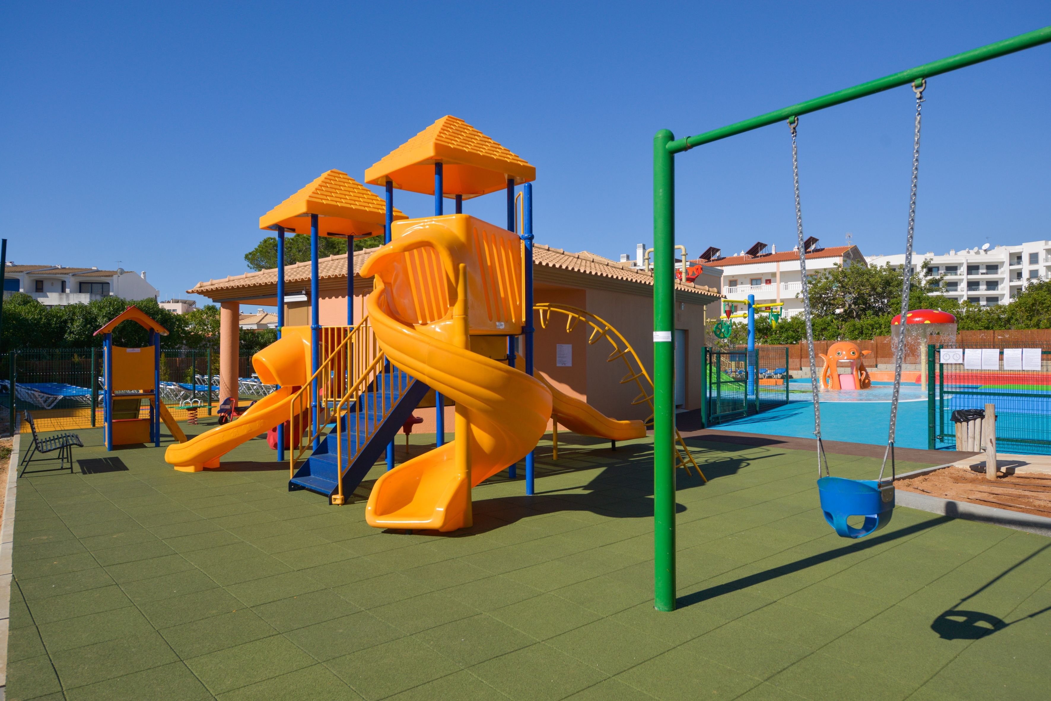 3HB Clube Humbria - Toddler-friendly hotel exterior and facilities